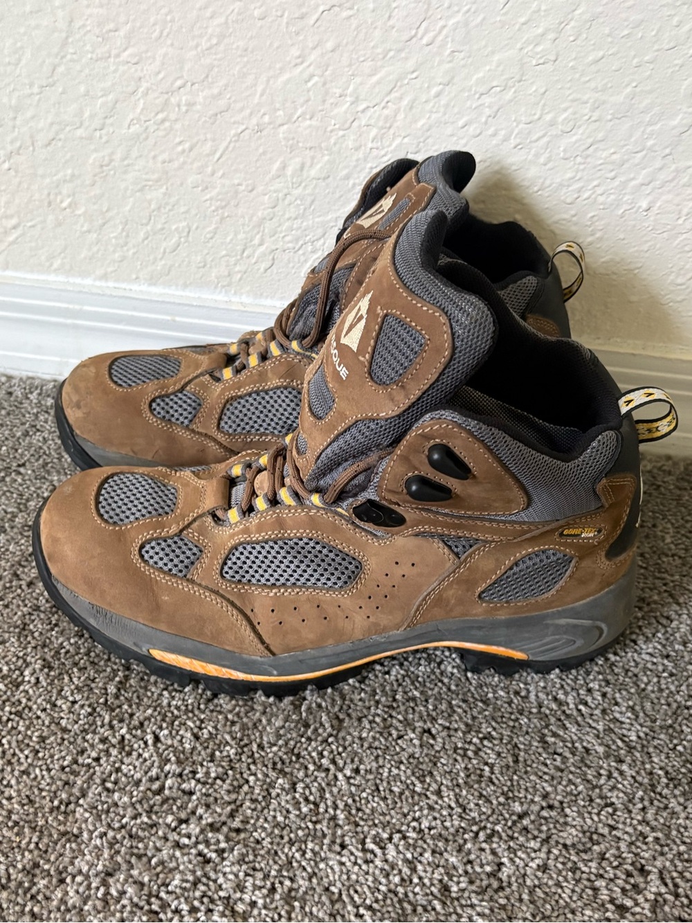Vasque Breeze Goretex Hiking Boots 11.5